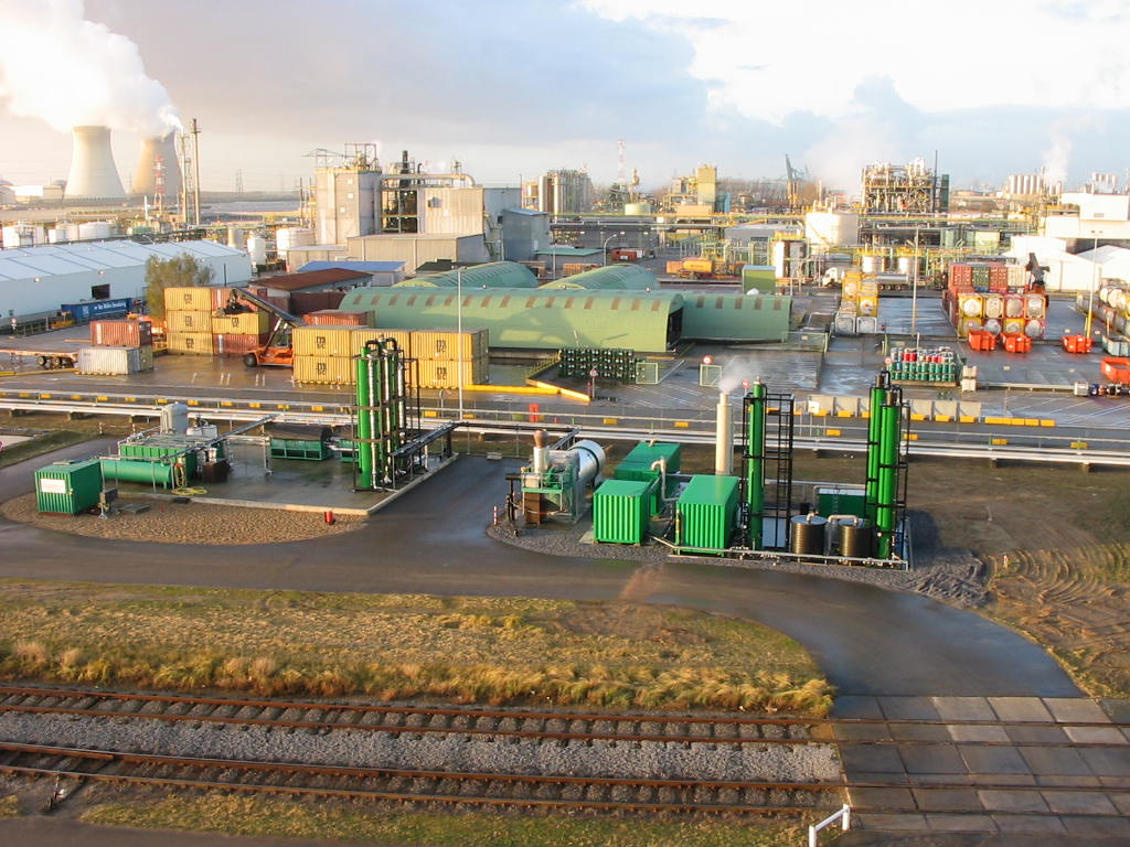 Complex water purification in Antwerp (B)